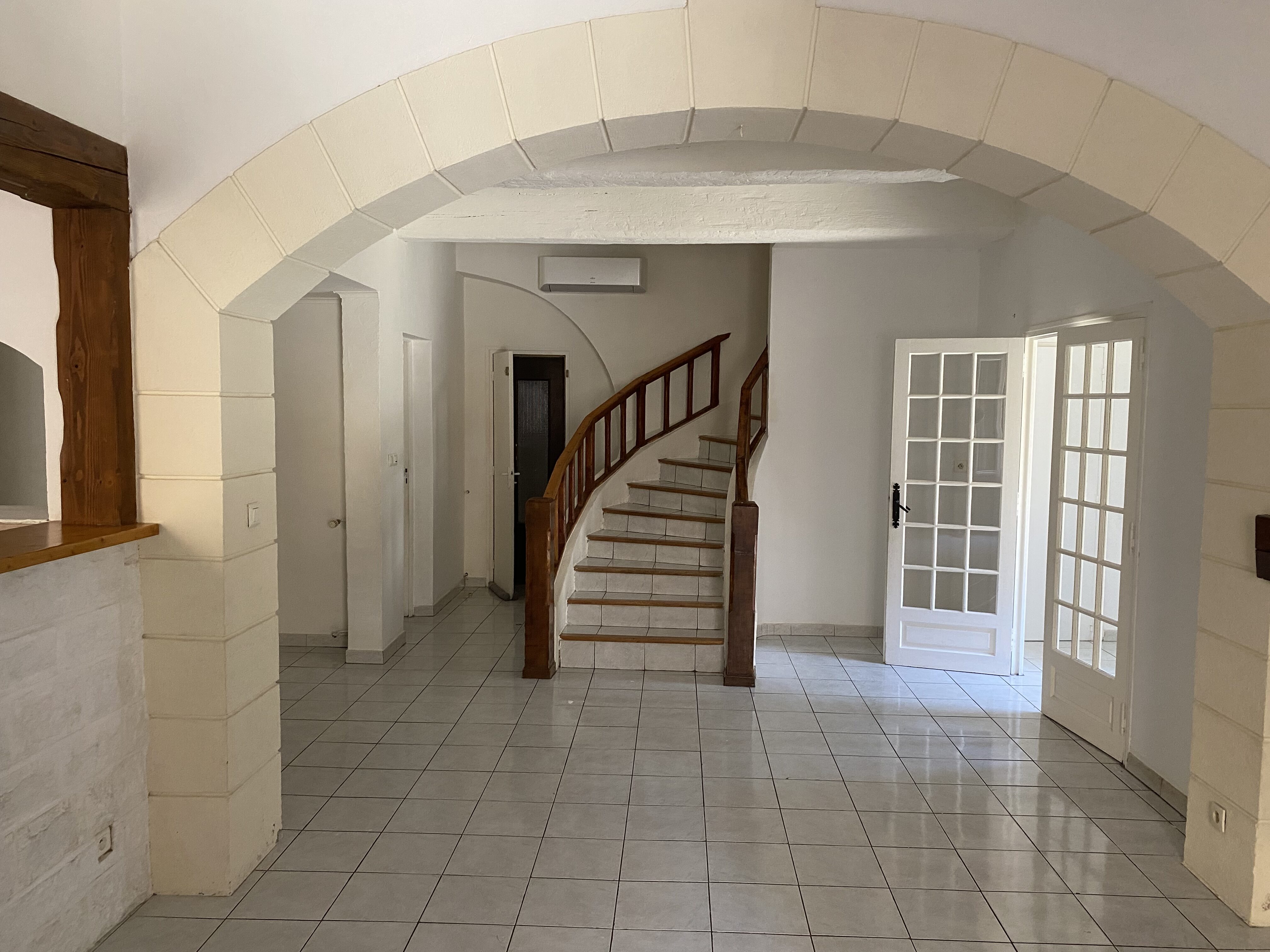 3 Bed, 1 Bath, HouseFor Sale, Laurens, Herault, Languedoc-Roussillon, 34480