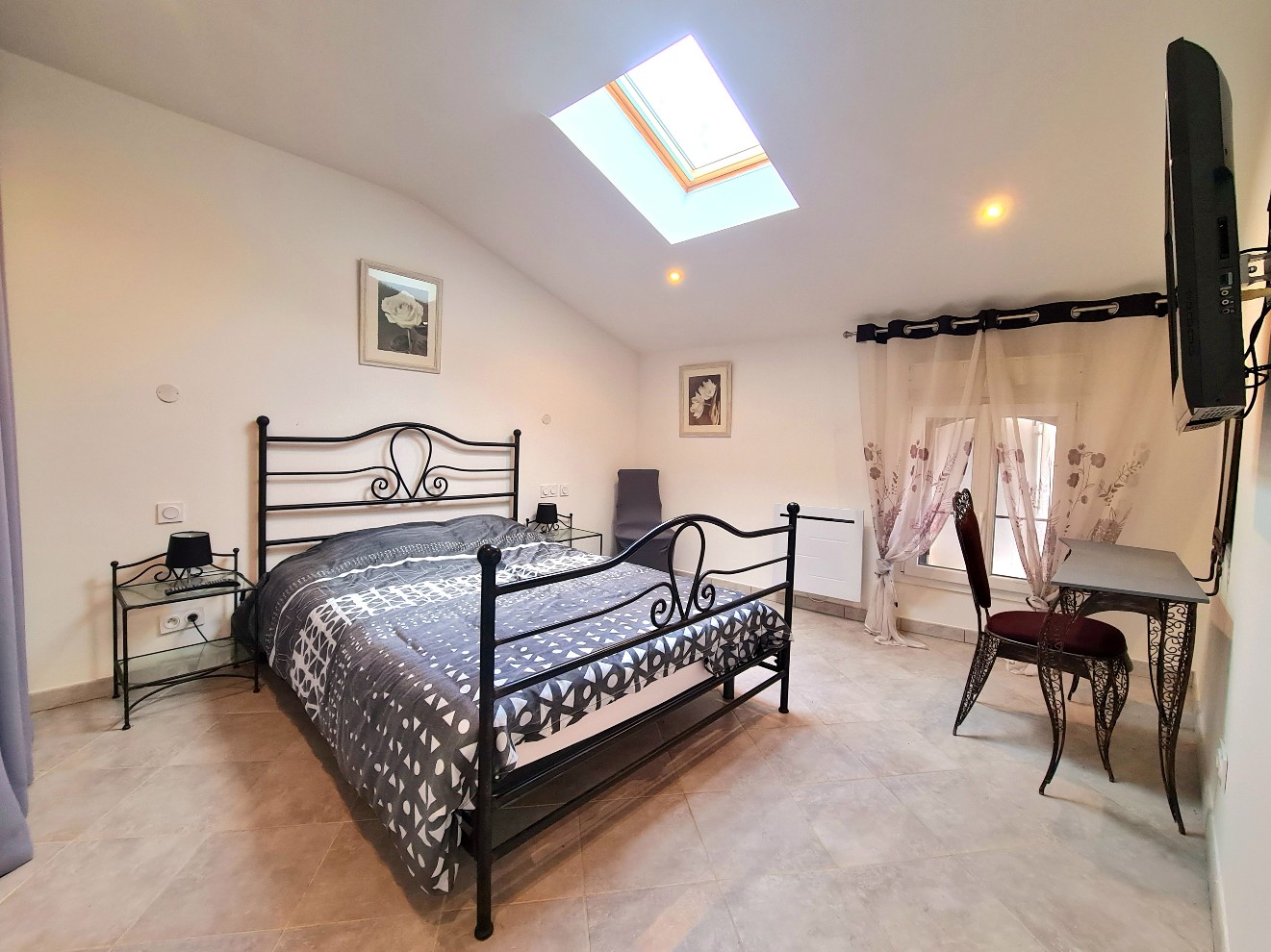 5 Bed, 4 Bath, HouseFor Sale, Murviel Les Beziers, Herault, Languedoc-Roussillon, 34490