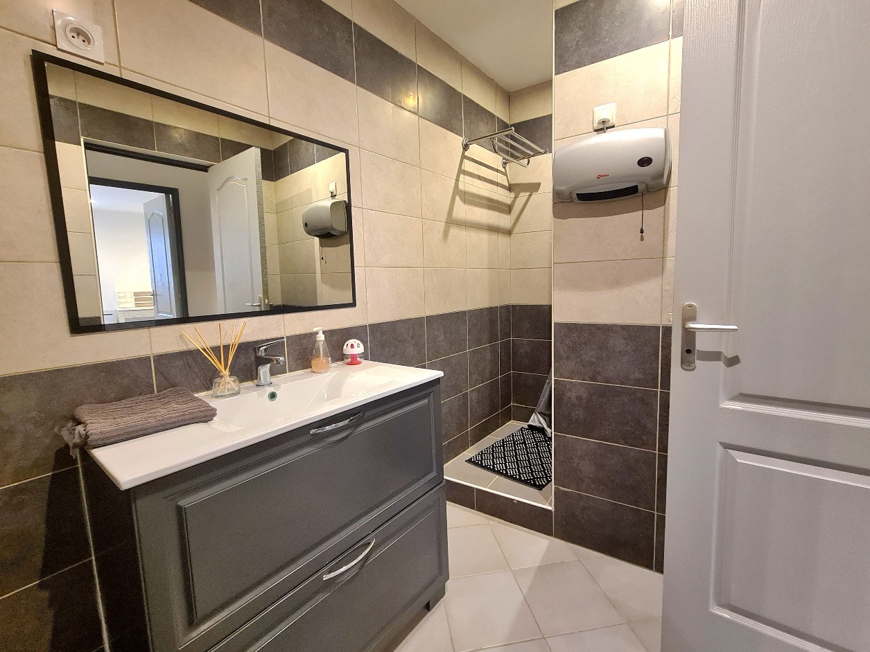 5 Bed, 4 Bath, HouseFor Sale, Murviel Les Beziers, Herault, Languedoc-Roussillon, 34490