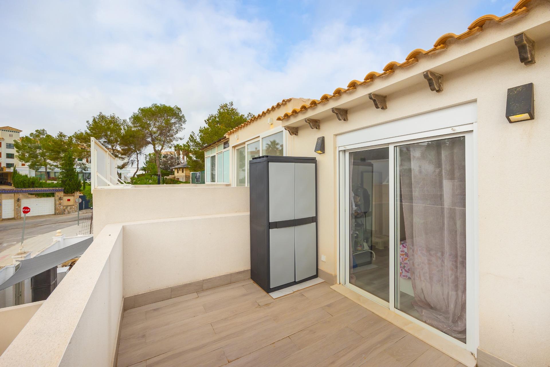 3 Bed, 2 Bath, ApartmentFor Sale, Orihuela Costa, Alicante