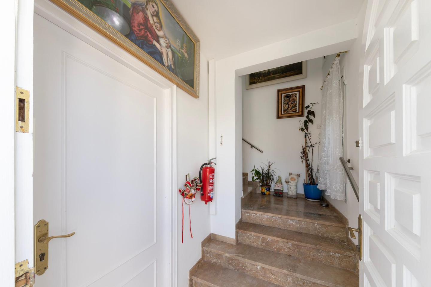 5 Bed, 2 Bath, HouseFor Sale, Empuriabrava, Girona, 17487 5 Bed, 2 Bath, HouseFor Sale, Empuriabrava, Girona, 17487