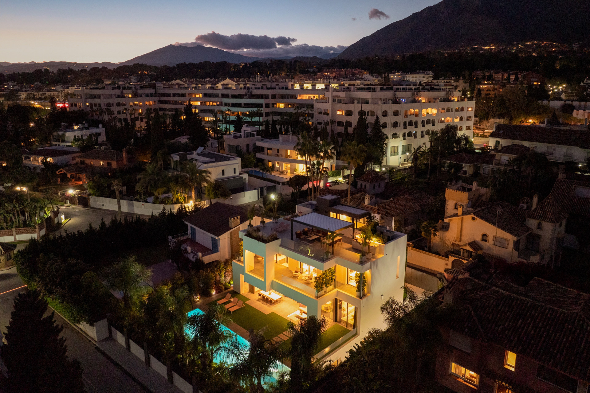 5 Bed, 5 Bath, HouseFor Sale, Marbella, Malaga
