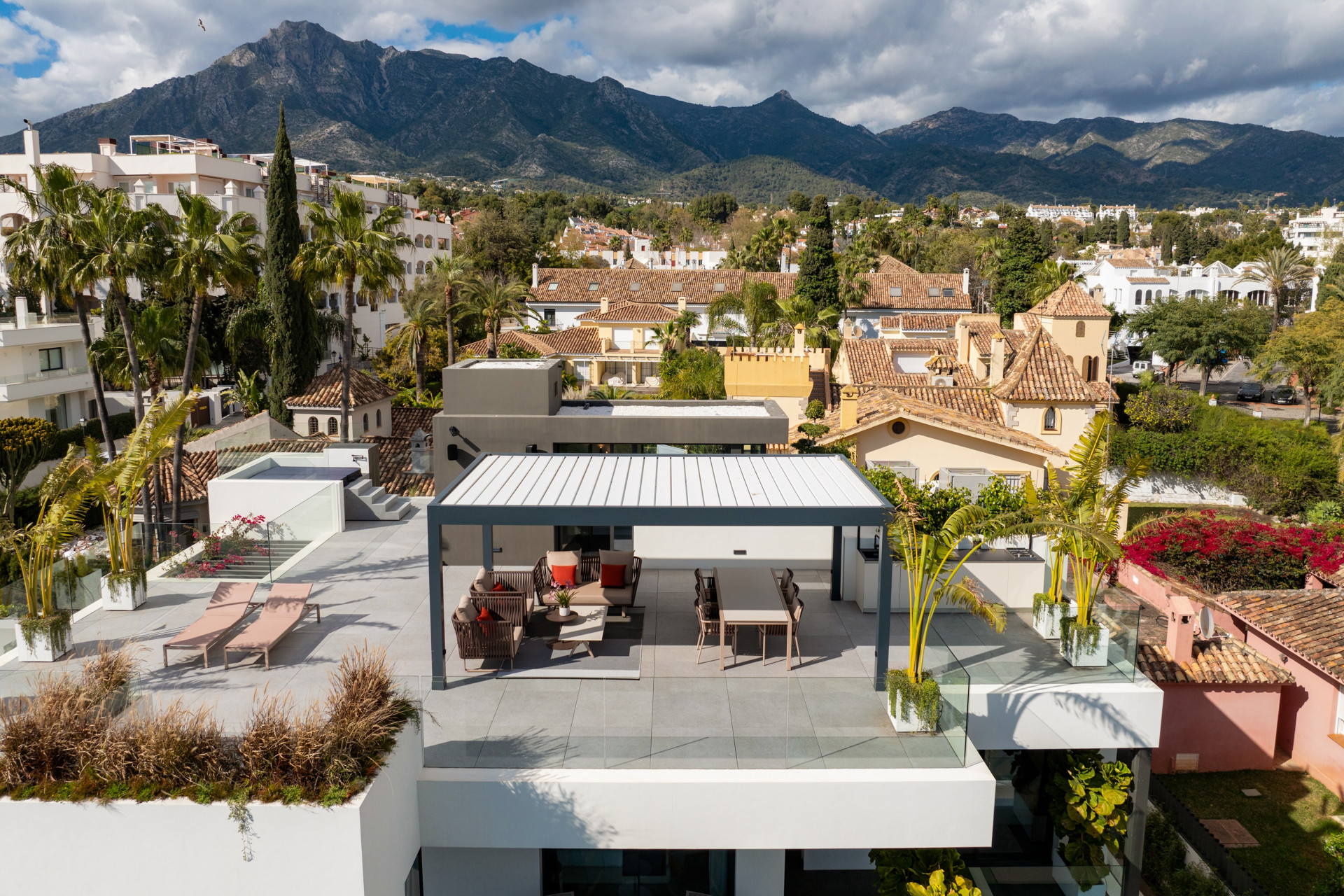 5 Bed, 5 Bath, HouseFor Sale, Marbella, Malaga 5 Bed, 5 Bath, HouseFor Sale, Marbella, Malaga