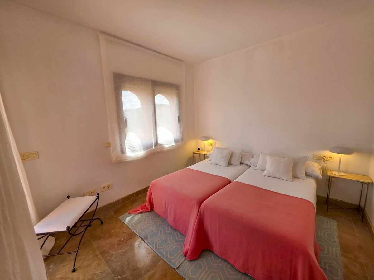 2 Bed, 2 Bath, ApartmentFor Sale, San Luis de Sabinillas, Malaga