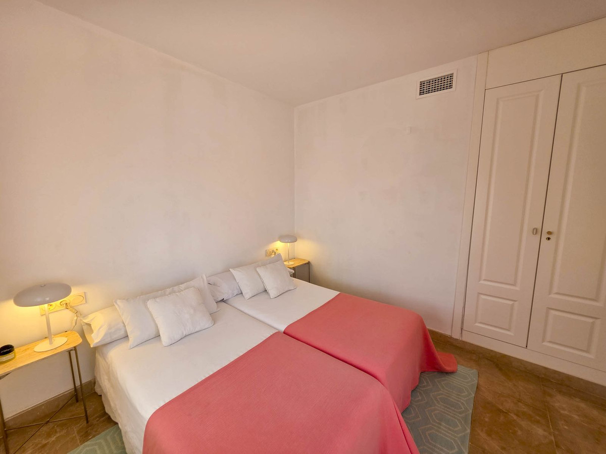 2 Bed, 2 Bath, ApartmentFor Sale, San Luis de Sabinillas, Malaga