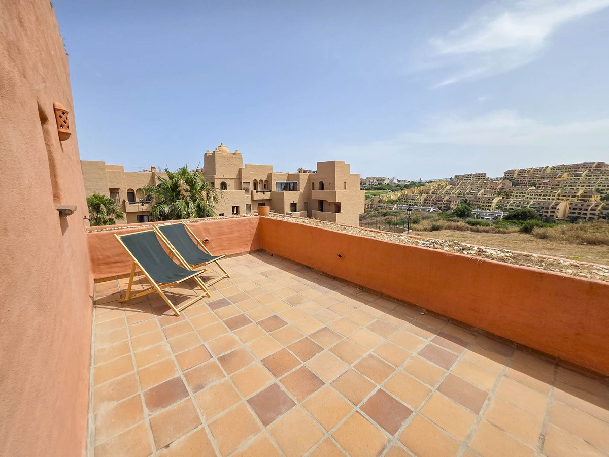 2 Bed, 2 Bath, ApartmentFor Sale, San Luis de Sabinillas, Malaga