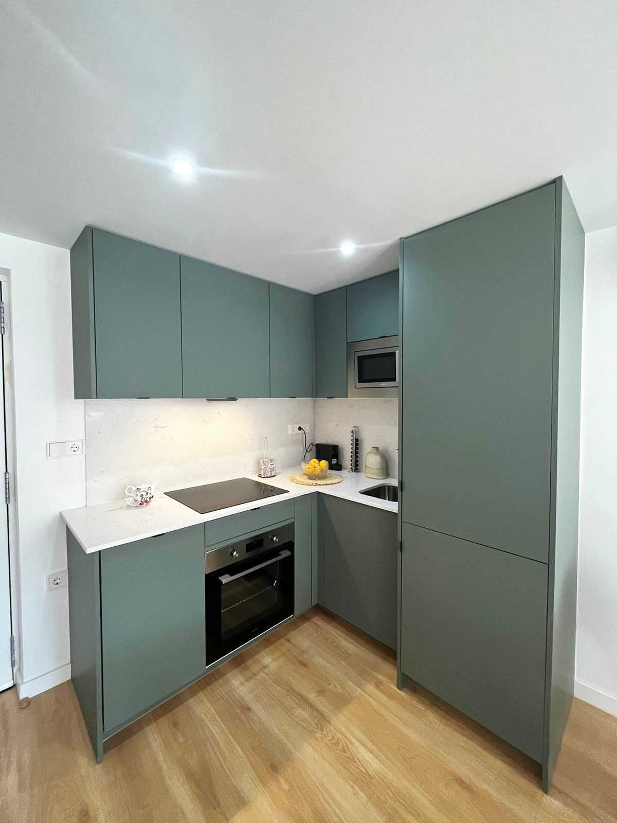 2 Bed, 1 Bath, ApartmentFor Sale, Estepona, Malaga 2 Bed, 1 Bath, ApartmentFor Sale, Estepona, Malaga