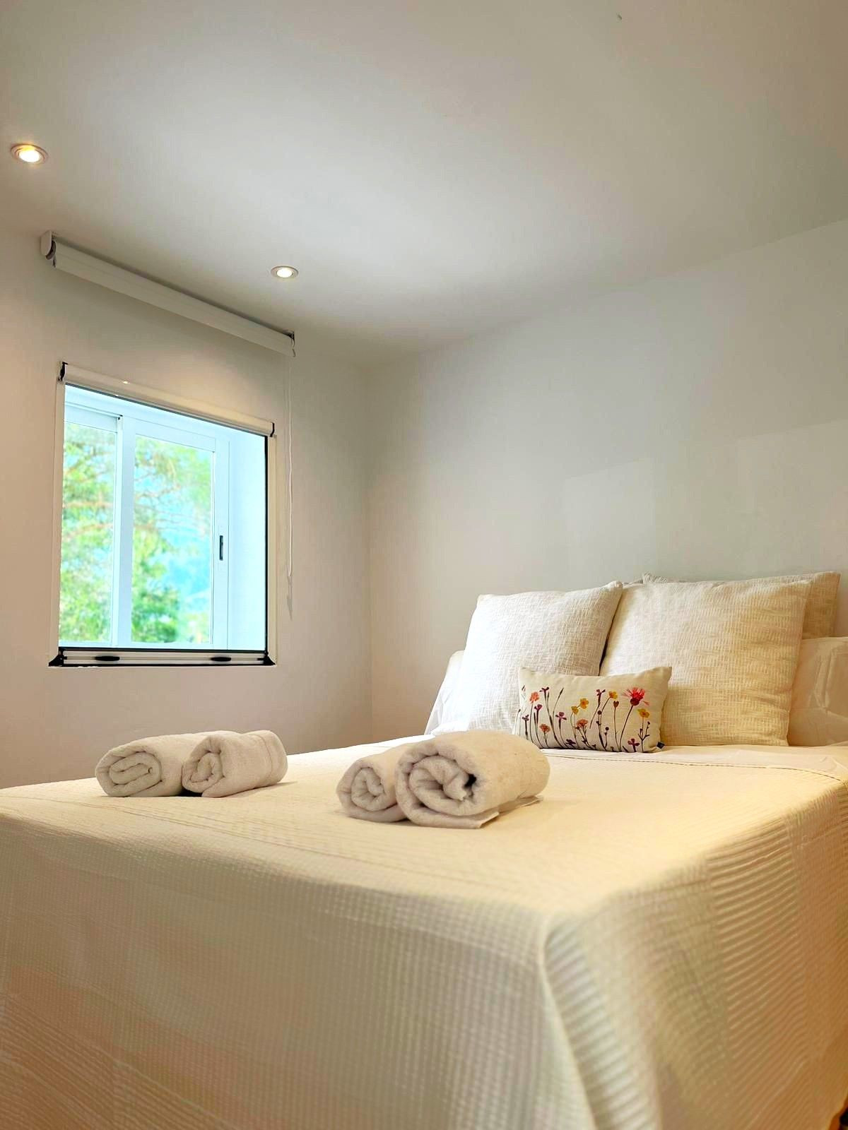 2 Bed, 1 Bath, ApartmentFor Sale, Estepona, Malaga 2 Bed, 1 Bath, ApartmentFor Sale, Estepona, Malaga