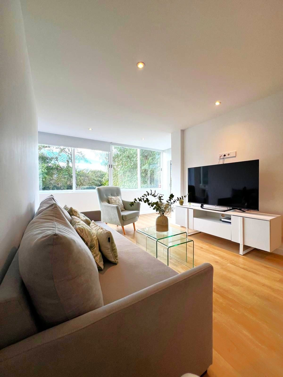 2 Bed, 1 Bath, ApartmentFor Sale, Estepona, Malaga 2 Bed, 1 Bath, ApartmentFor Sale, Estepona, Malaga