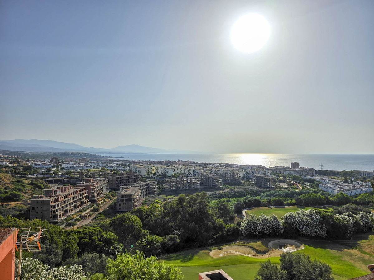 3 Bed, 2 Bath, ApartmentFor Sale, La Duquesa, Malaga 3 Bed, 2 Bath, ApartmentFor Sale, La Duquesa, Malaga