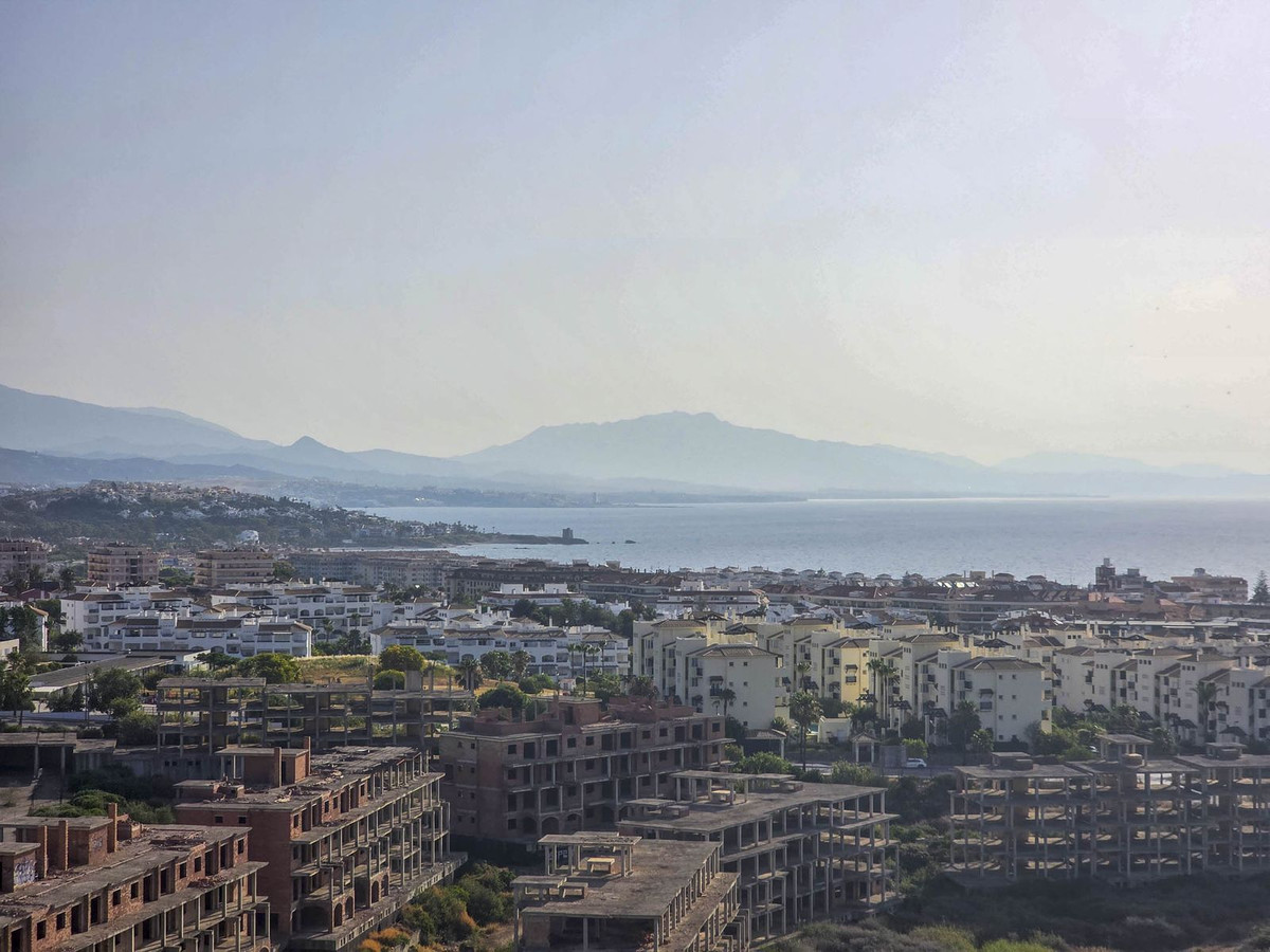 3 Bed, 2 Bath, ApartmentFor Sale, La Duquesa, Malaga 3 Bed, 2 Bath, ApartmentFor Sale, La Duquesa, Malaga