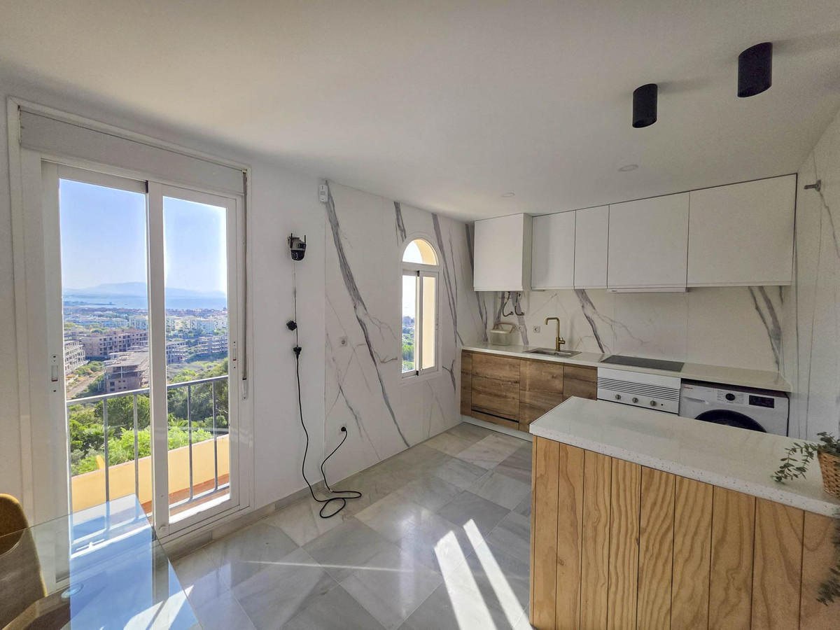 3 Bed, 2 Bath, ApartmentFor Sale, La Duquesa, Malaga 3 Bed, 2 Bath, ApartmentFor Sale, La Duquesa, Malaga