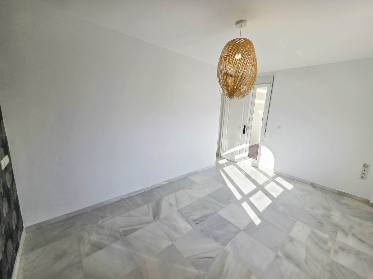 3 Bed, 2 Bath, ApartmentFor Sale, La Duquesa, Malaga 3 Bed, 2 Bath, ApartmentFor Sale, La Duquesa, Malaga