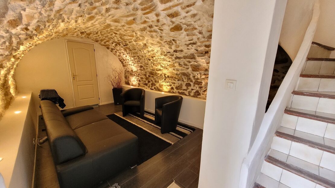 2 Bed, 2 Bath, HouseFor Sale, Cessenon Sur Orb, Herault, Languedoc-Roussillon, 34460