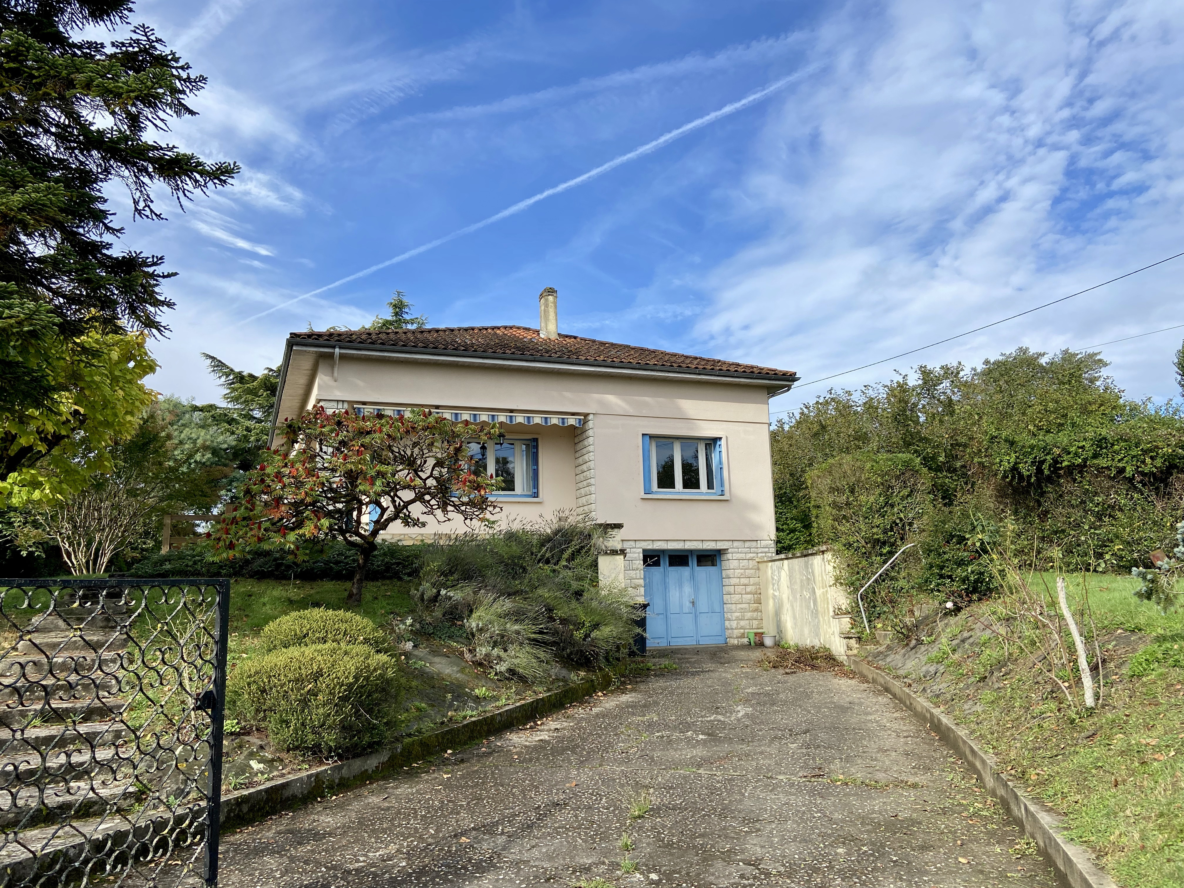 3 Bed, 1 Bath, HouseFor Sale, Allemans du dropt, Lot-et-Garonne, Aquitaine, 47800