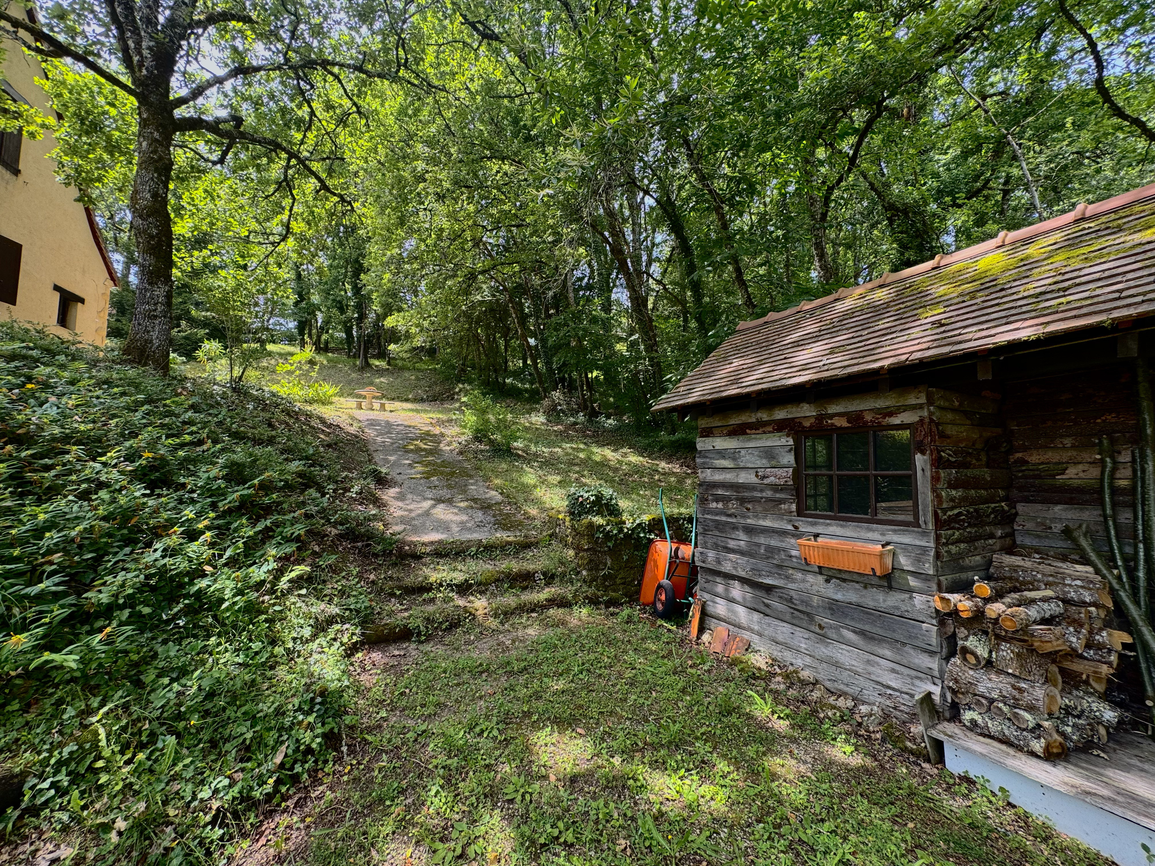 3 Bed, 1 Bath, HouseFor Sale, Le bugue, Dordogne, Aquitaine, 24260
