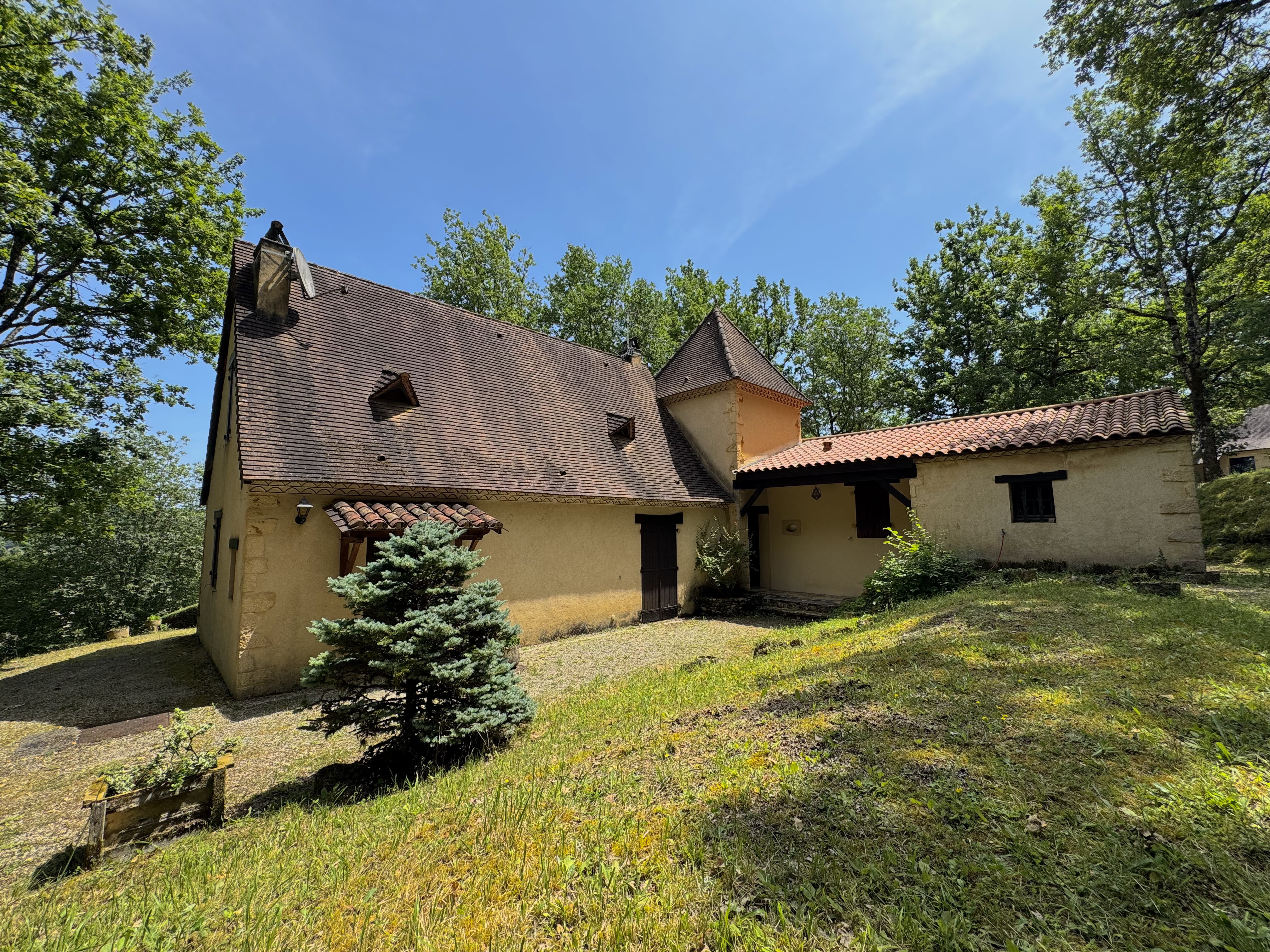 3 Bed, 1 Bath, HouseFor Sale, Le bugue, Dordogne, Aquitaine, 24260
