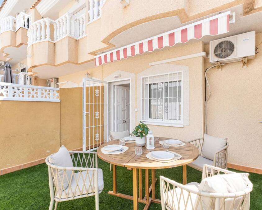 2 Bed, 2 Bath, HouseFor Sale, Las Filipinas, Alicante