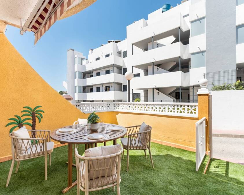 2 Bed, 2 Bath, HouseFor Sale, Las Filipinas, Alicante