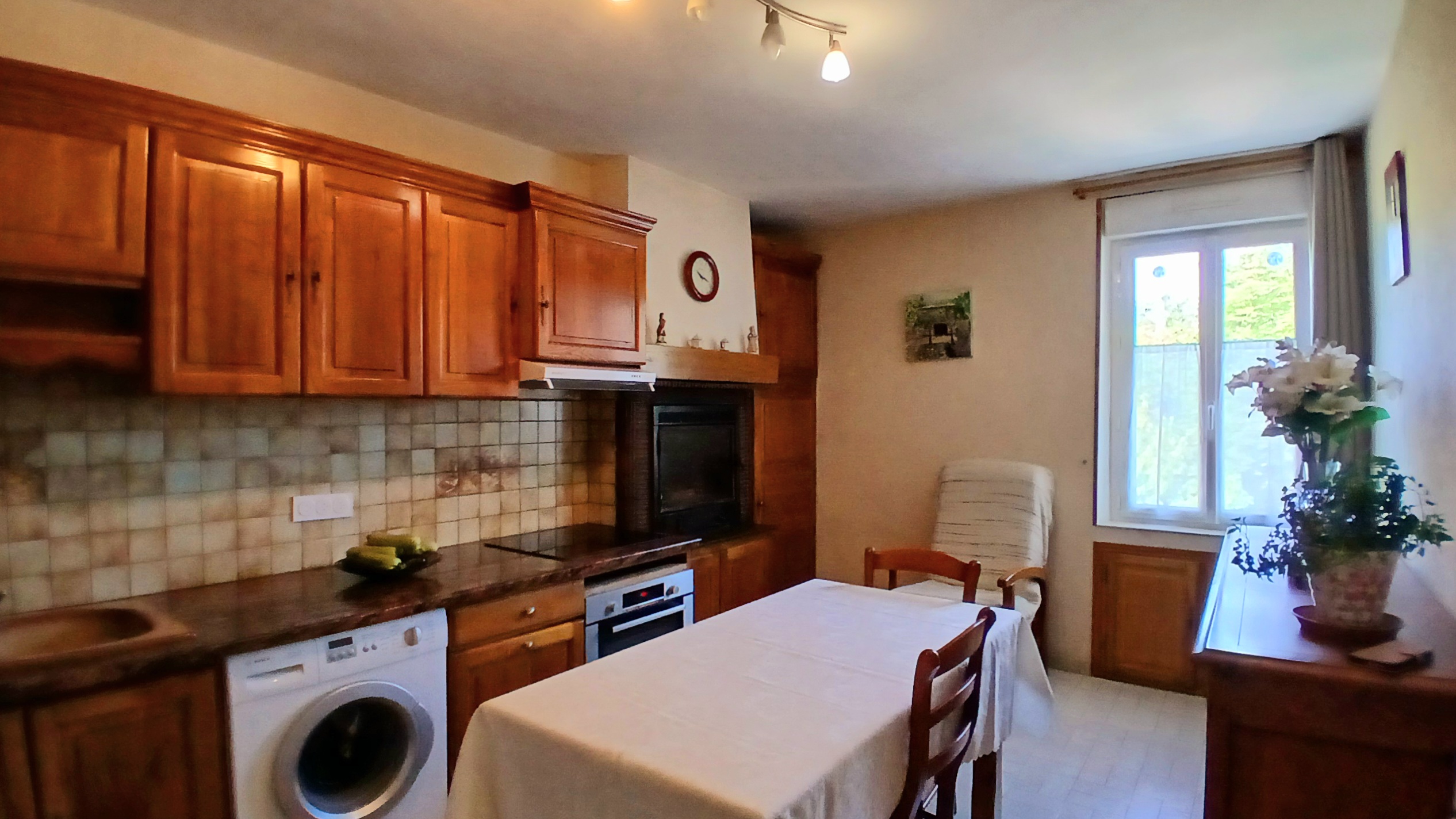 5 Bed, 2 Bath, HouseFor Sale, Roquebrun, Herault, Languedoc-Roussillon, 34460