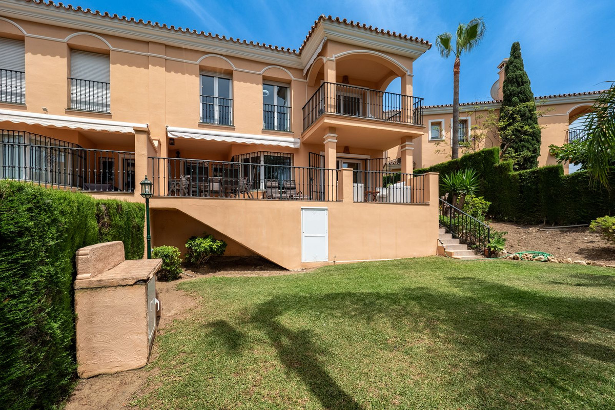 Riviera Del Sol, Malaga, 3 Bedrooms Bedrooms, ,2 BathroomsBathrooms,For Sale,R5074102