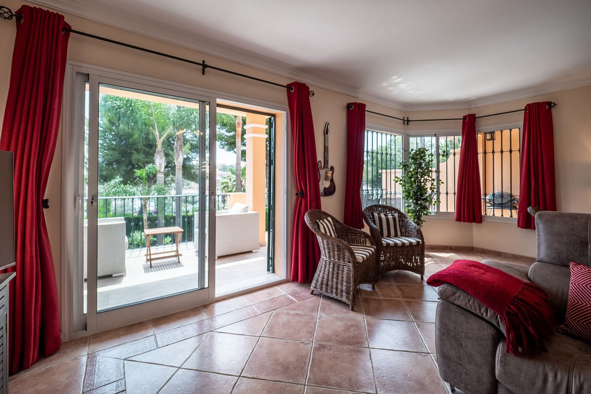 Riviera Del Sol, Malaga, 3 Bedrooms Bedrooms, ,2 BathroomsBathrooms,For Sale,R5074102