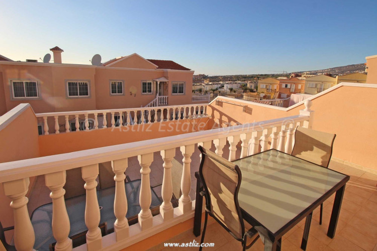 2 Bed, 1 Bath, ApartmentFor Sale, Porta Nova, Torviscas Alto