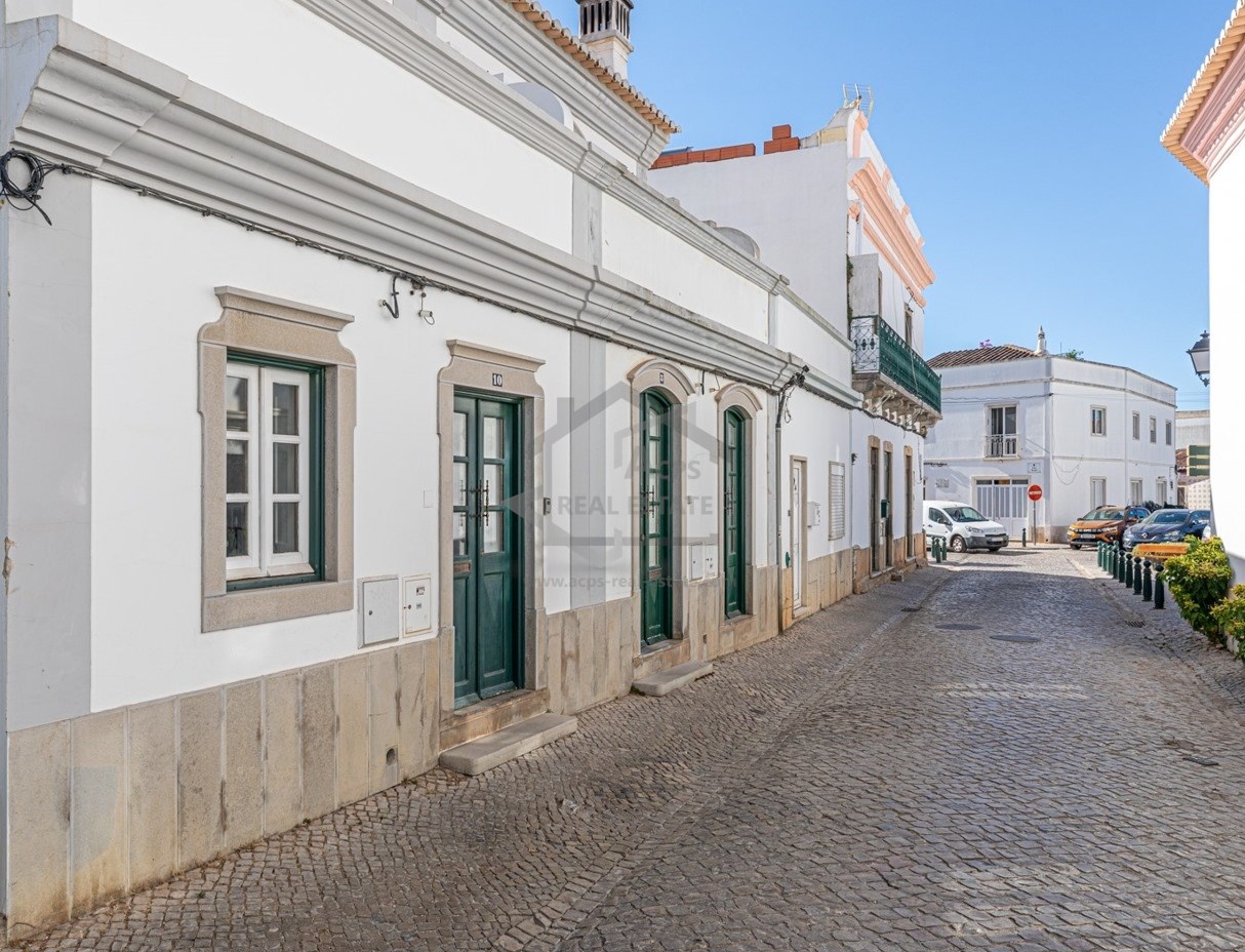 2 Bed, 1 Bath, HouseFor Sale, Sao Bras De Alportel, Faro, 8150-129