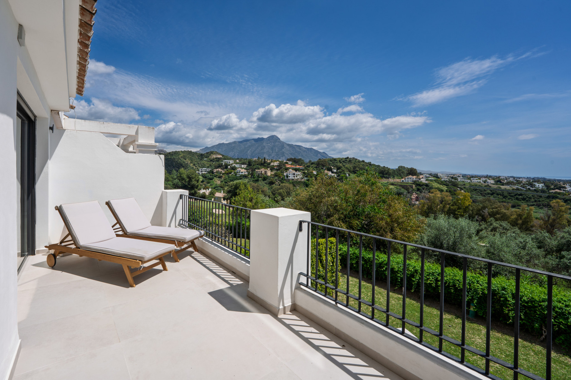 4 Bed, 5 Bath, HouseFor Sale, Benahavis, Malaga