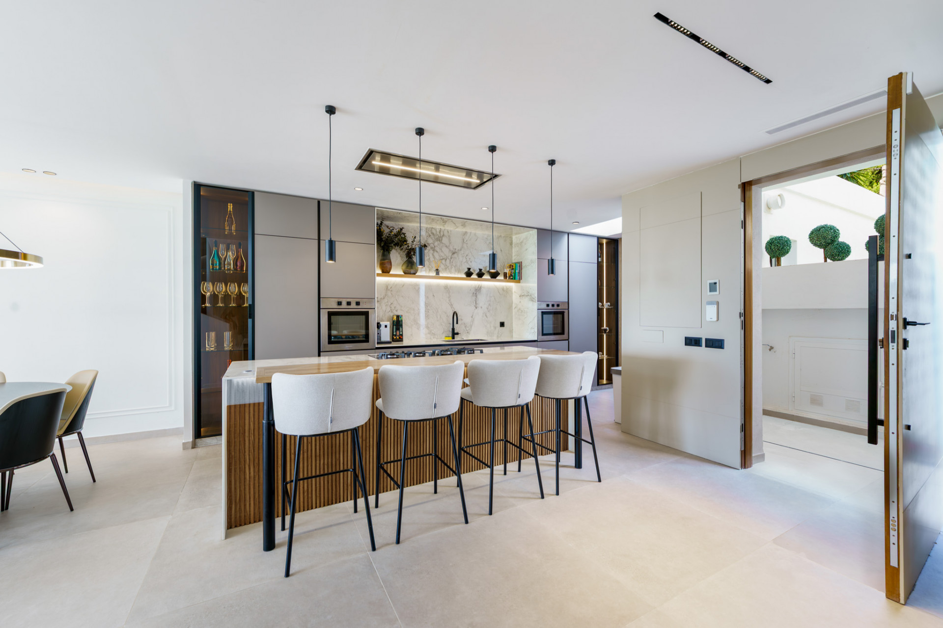 4 Bed, 5 Bath, HouseFor Sale, Benahavis, Malaga