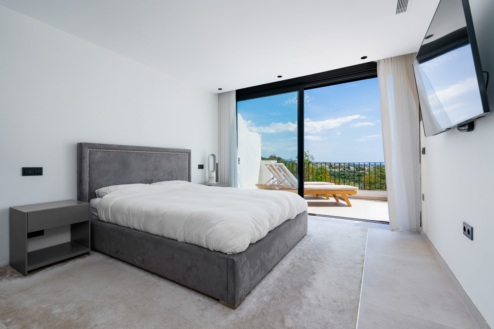 4 Bed, 5 Bath, HouseFor Sale, Benahavis, Malaga