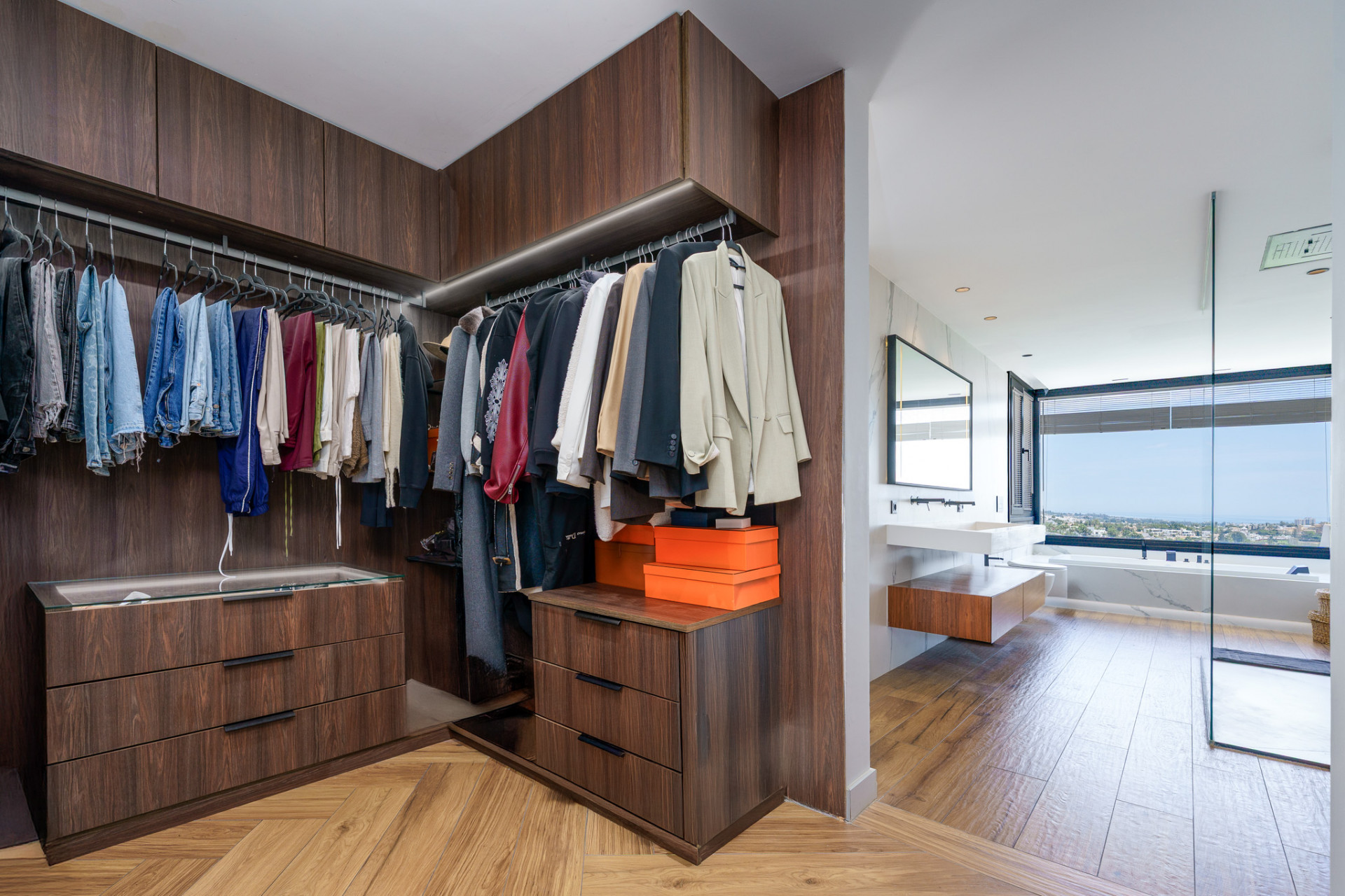 4 Bed, 5 Bath, HouseFor Sale, Benahavis, Malaga