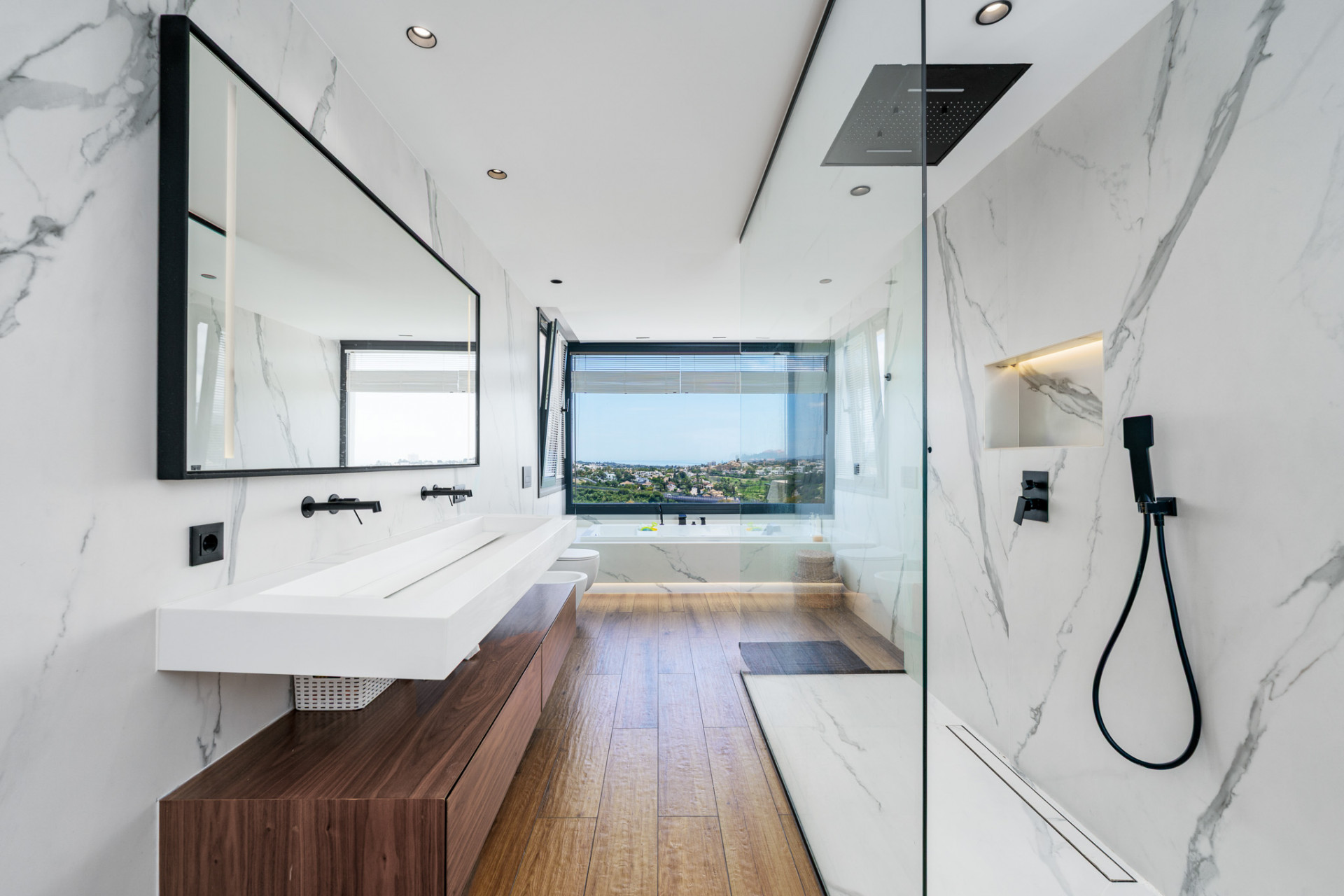 4 Bed, 5 Bath, HouseFor Sale, Benahavis, Malaga