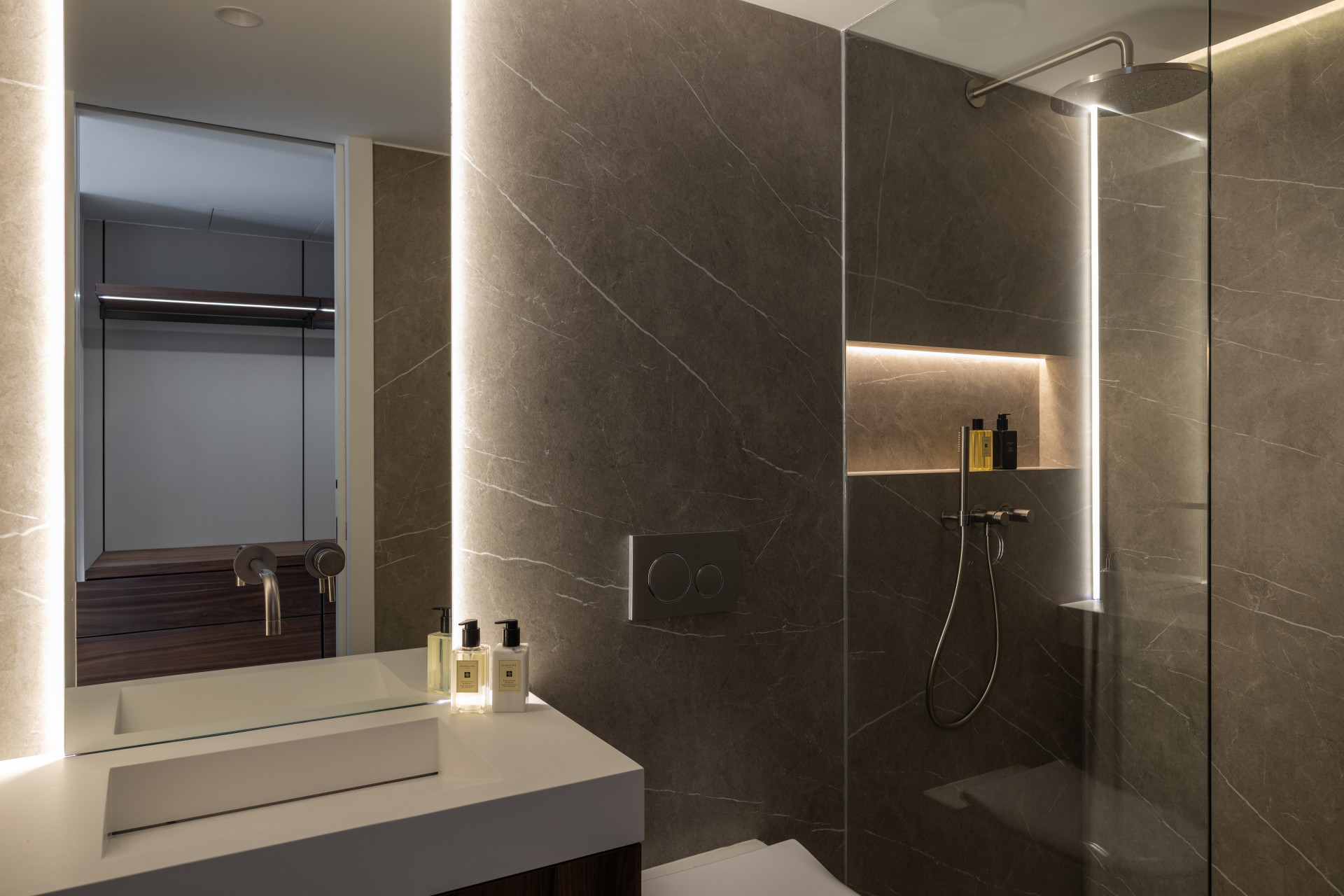 5 Bed, 5 Bath, HouseFor Sale, Marbella, Malaga