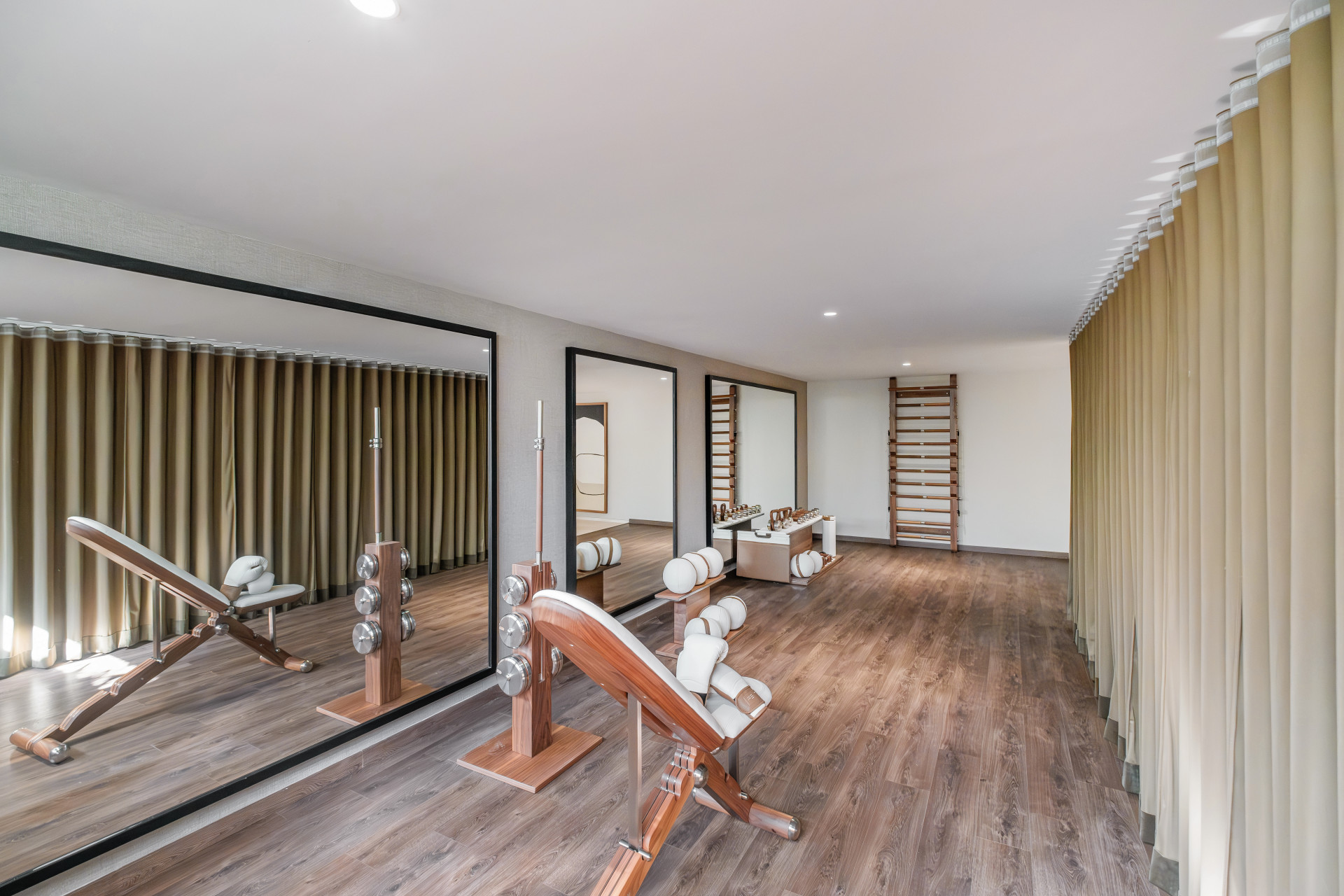 6 Bed, 6 Bath, HouseFor Sale, Estepona, Malaga