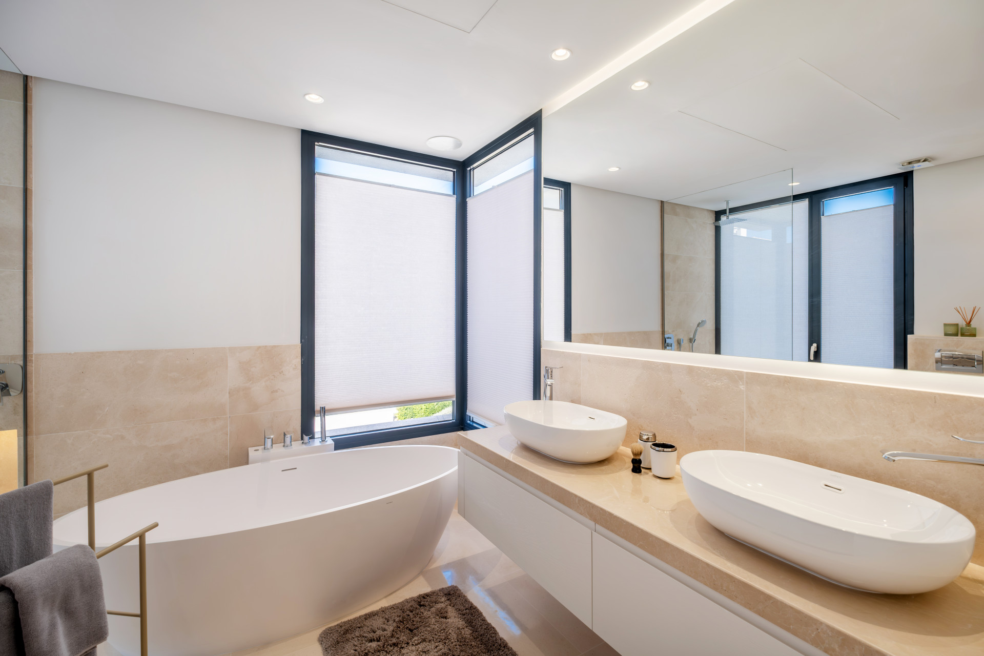 6 Bed, 6 Bath, HouseFor Sale, Estepona, Malaga