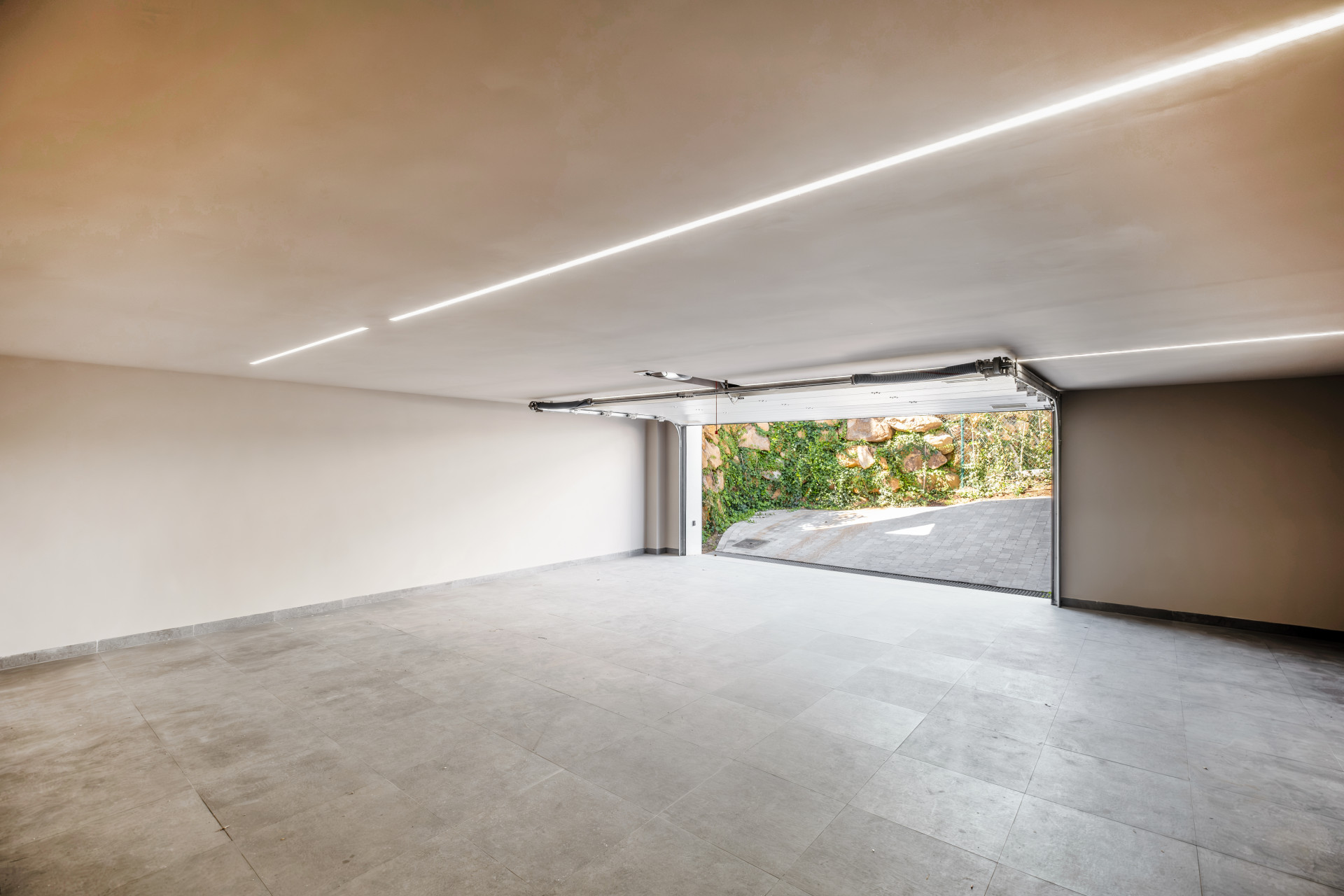 6 Bed, 6 Bath, HouseFor Sale, Estepona, Malaga