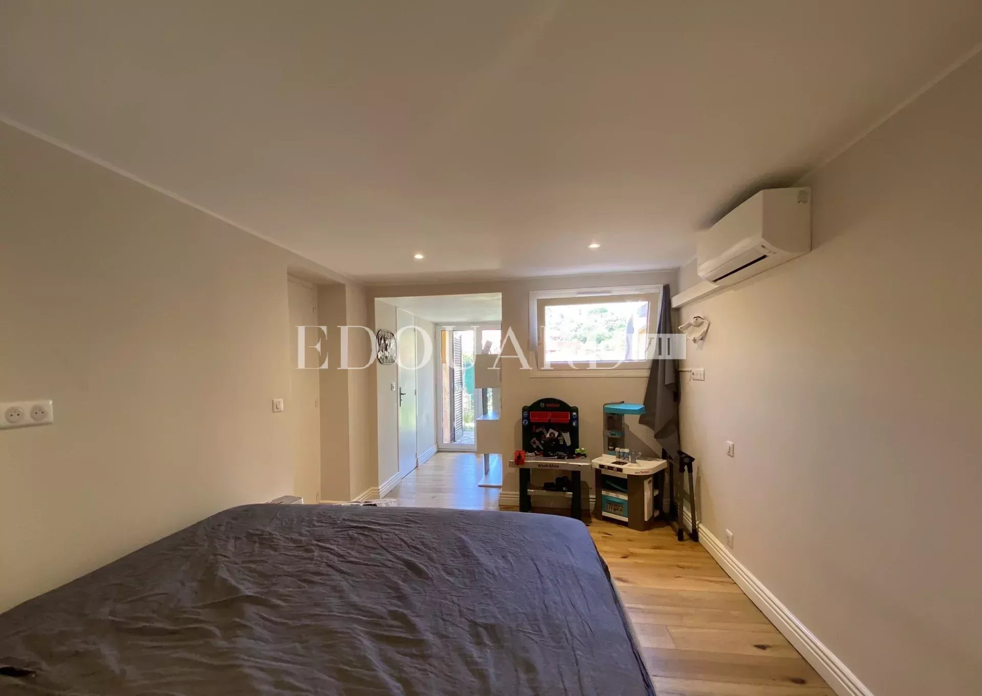 3 Bed, 2 Bath, ApartmentFor Sale, Menton, Alpes-Maritimes