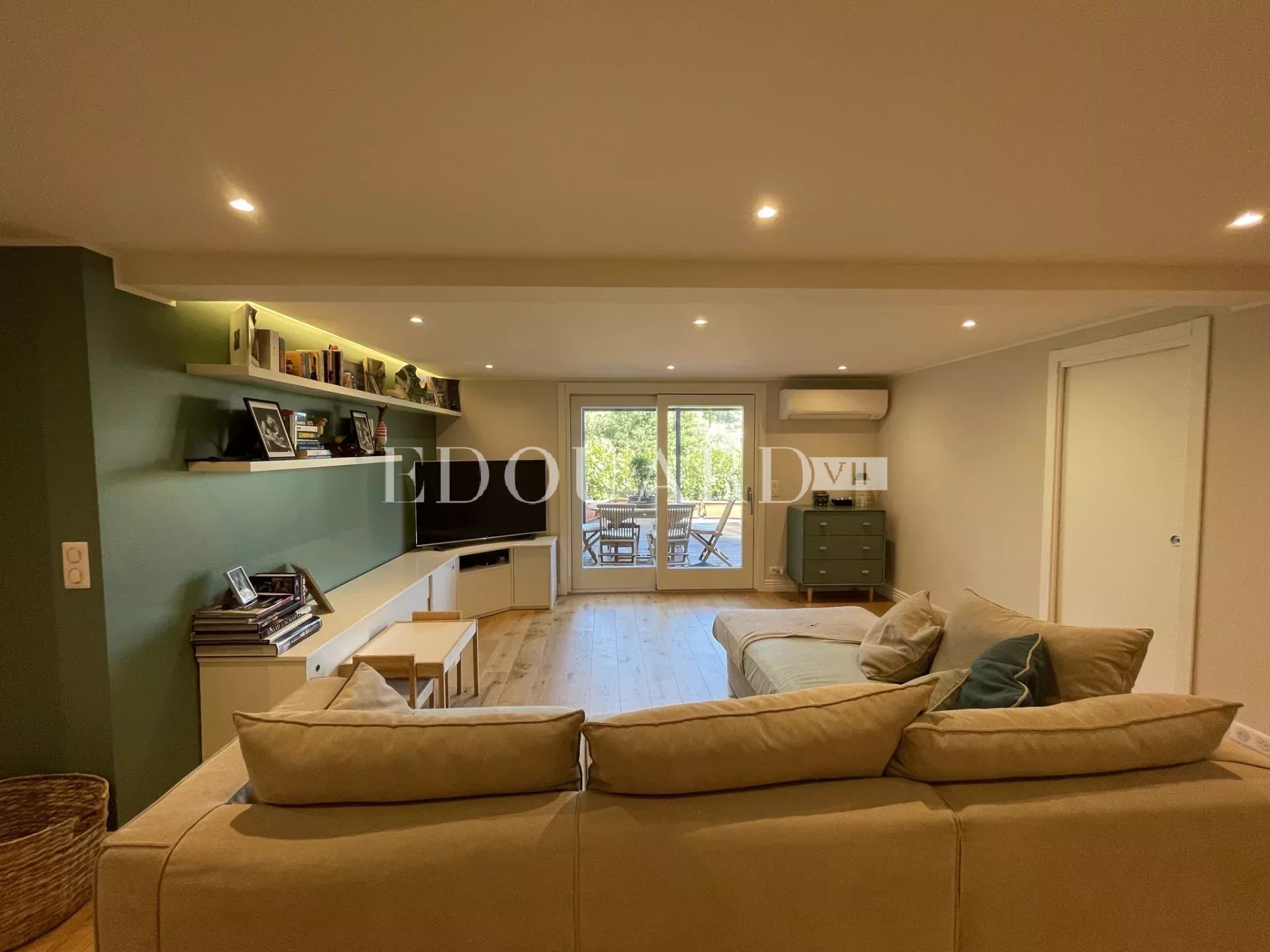 3 Bed, 2 Bath, ApartmentFor Sale, Menton, Alpes-Maritimes