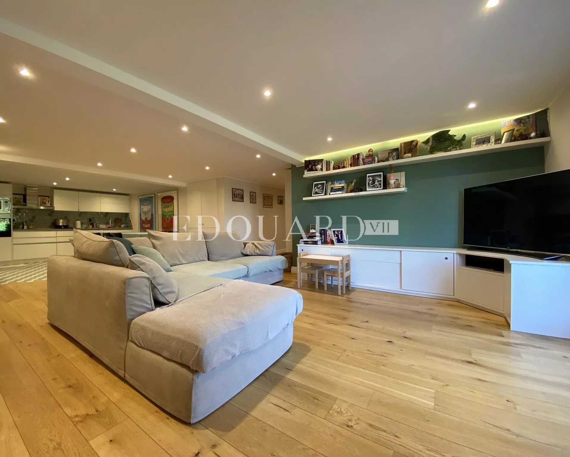 3 Bed, 2 Bath, ApartmentFor Sale, Menton, Alpes-Maritimes