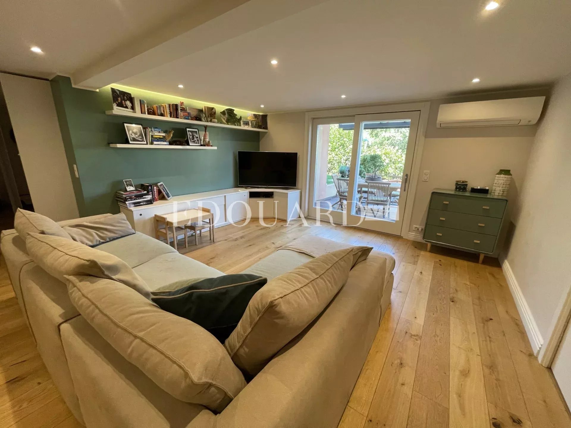 3 Bed, 2 Bath, ApartmentFor Sale, Menton, Alpes-Maritimes