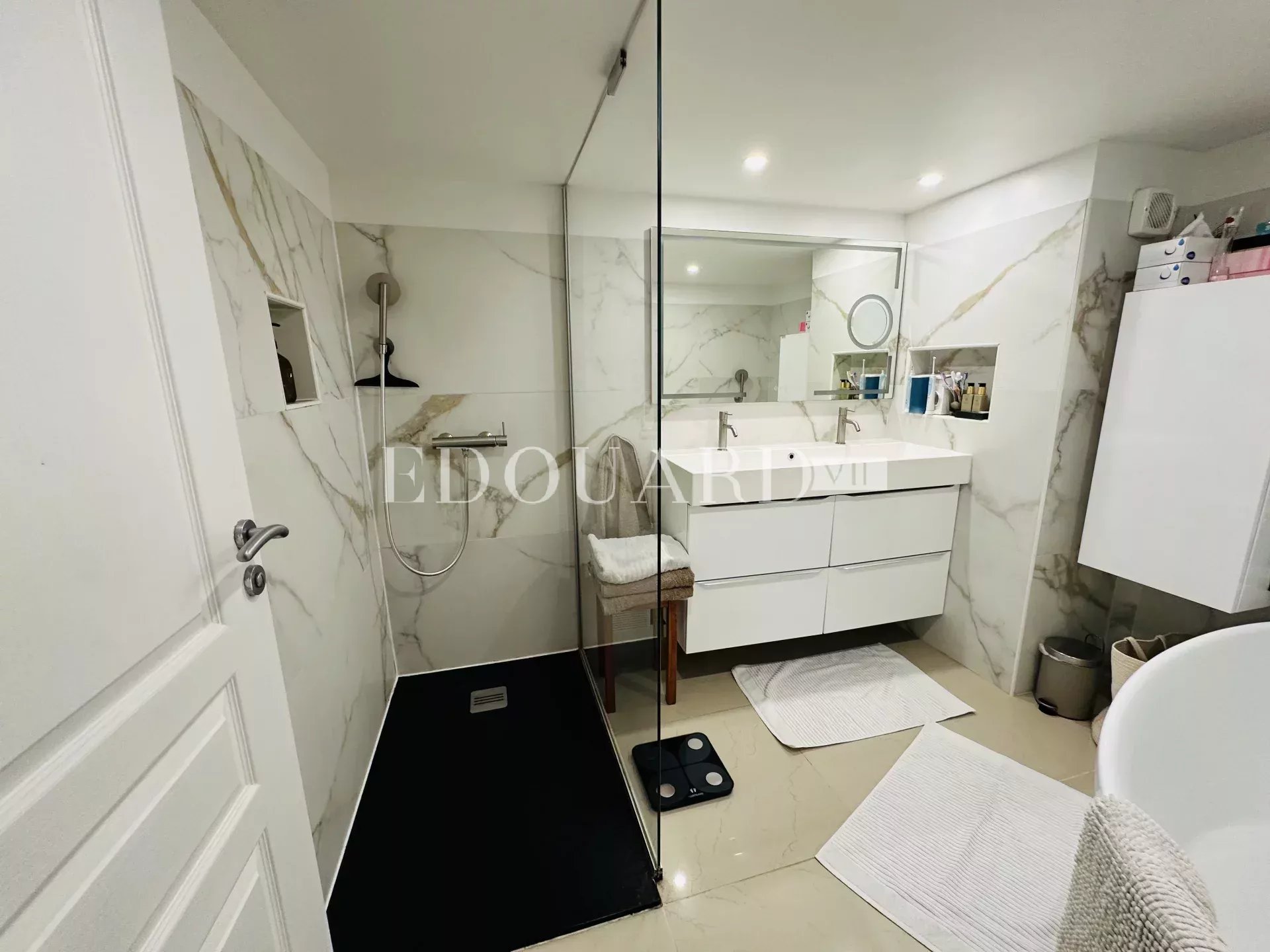 3 Bed, 1 Bath, ApartmentFor Sale, Menton, Alpes-Maritimes