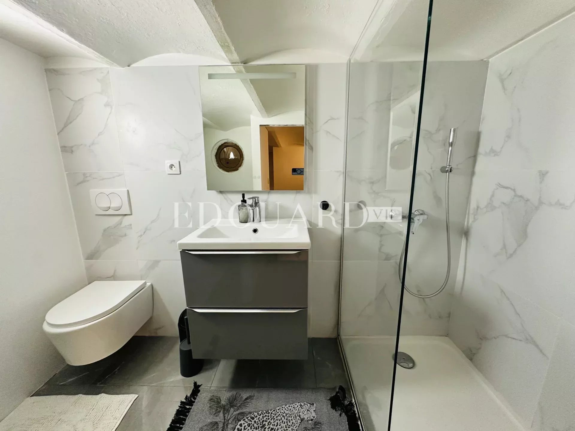 3 Bed, 1 Bath, ApartmentFor Sale, Menton, Alpes-Maritimes