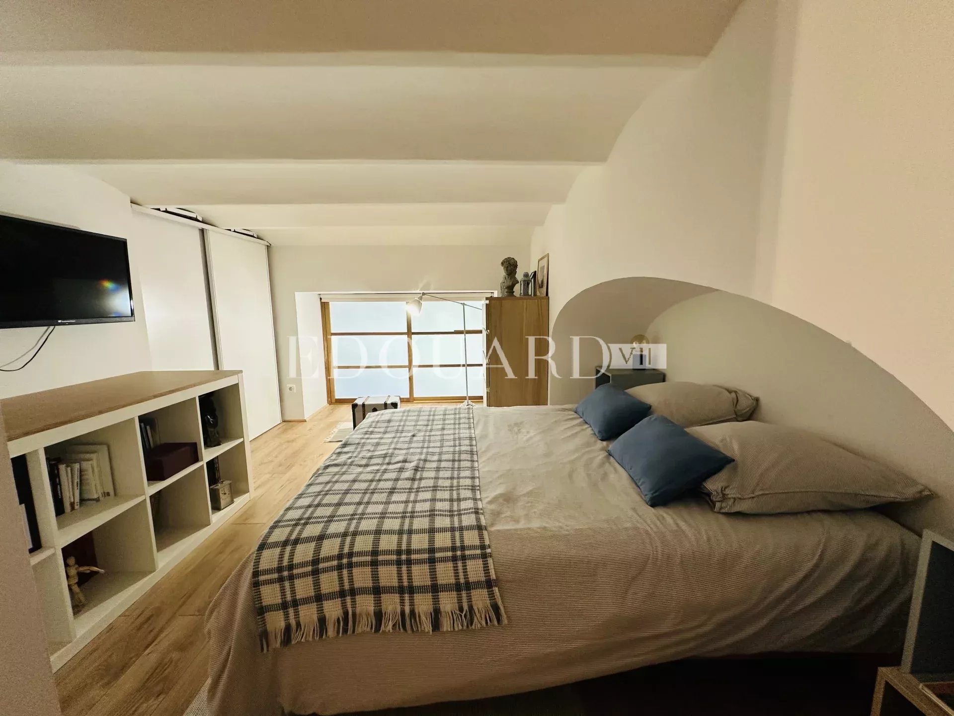 3 Bed, 1 Bath, ApartmentFor Sale, Menton, Alpes-Maritimes