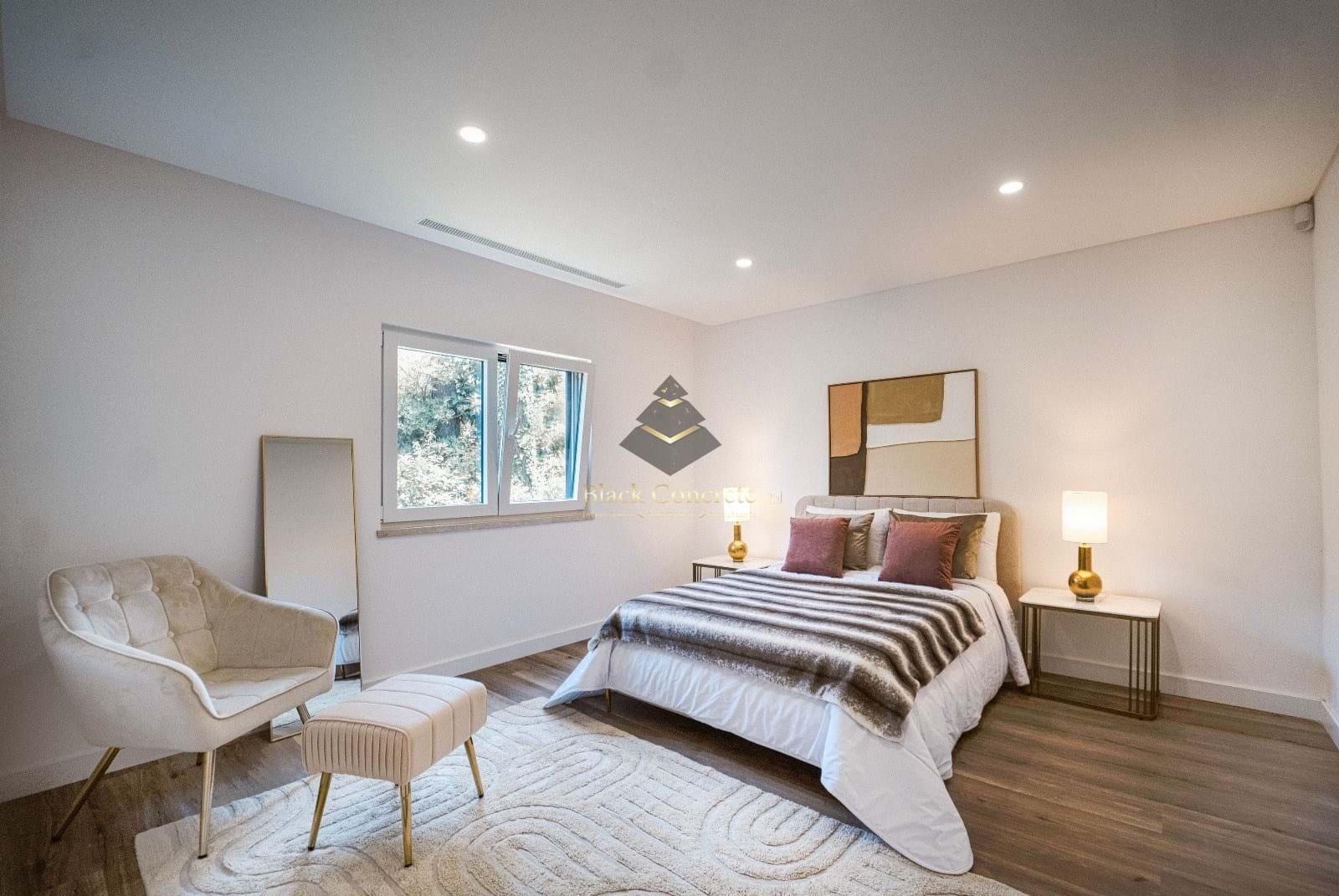 4 Bed, 4 Bath, HouseFor Sale, Almada, Setubal, 2820-556