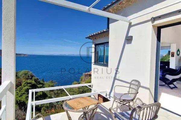 2 Bed, 2 Bath, HouseFor Sale, Ile du Levant, Var