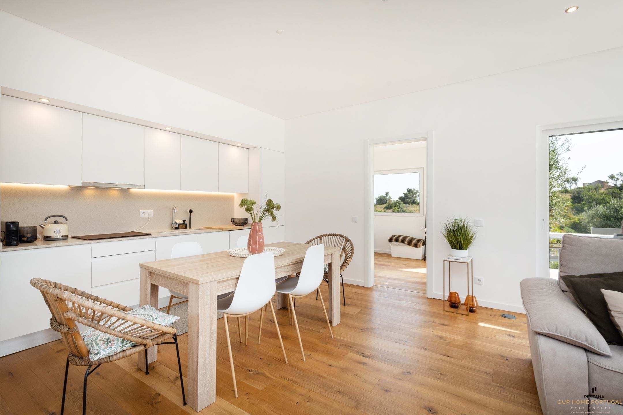 3 Bed, 2 Bath, HouseFor Sale, Lagoa, Faro, 8400-561