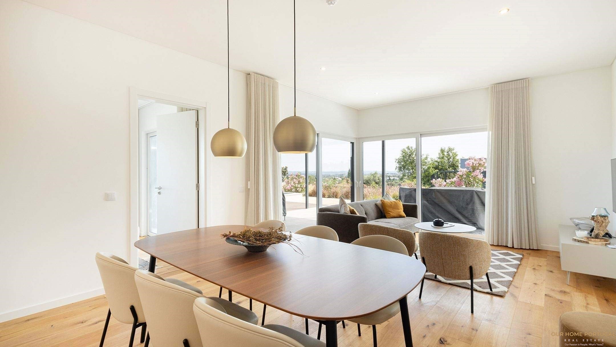 3 Bed, 2 Bath, HouseFor Sale, Lagoa, Faro, 8400-561