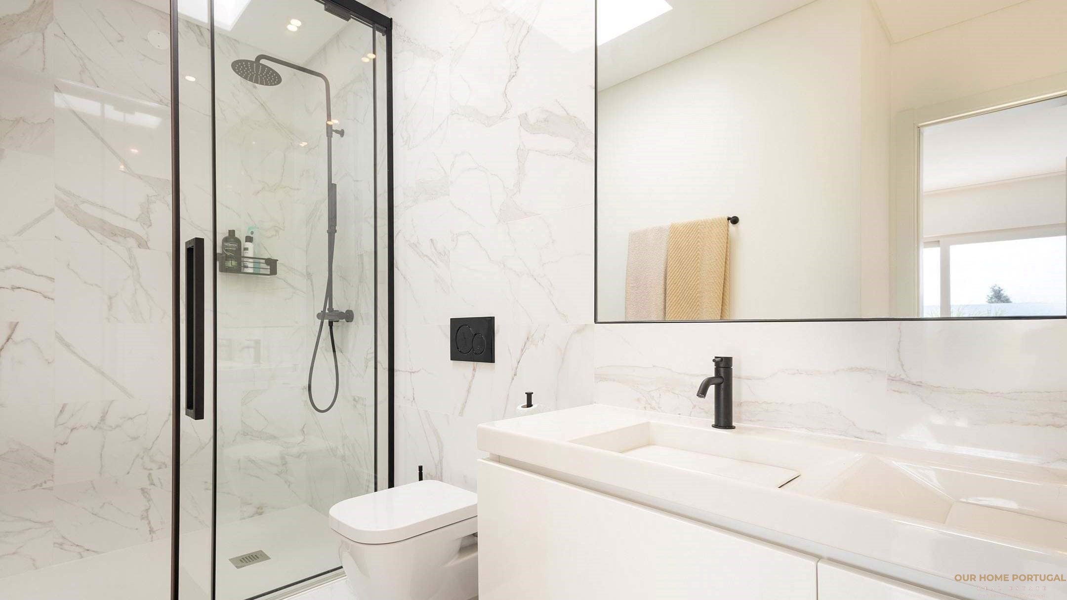 3 Bed, 2 Bath, HouseFor Sale, Lagoa, Faro, 8400-561