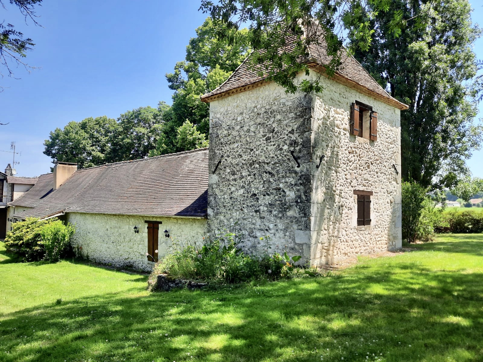 5 Bed, 1 Bath, HouseFor Sale, Eymet, Dordogne, Aquitaine, 24500